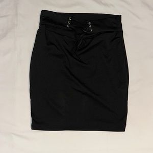 Shien Black pencil skirt